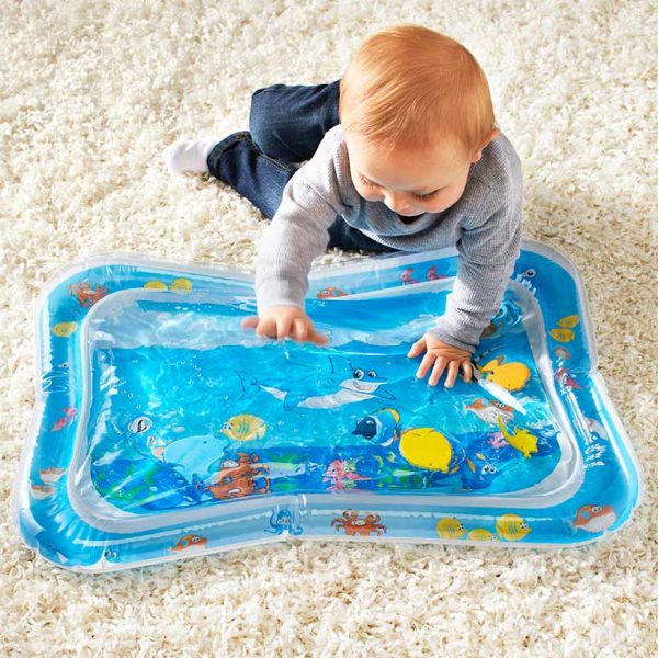Baby WaterPlay – Feltölthető és felfújható játékszőnyeg babáknak slider