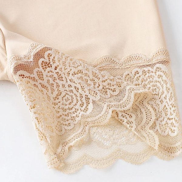 Lacy shapewear – Csipkés alakformáló bugyi slider